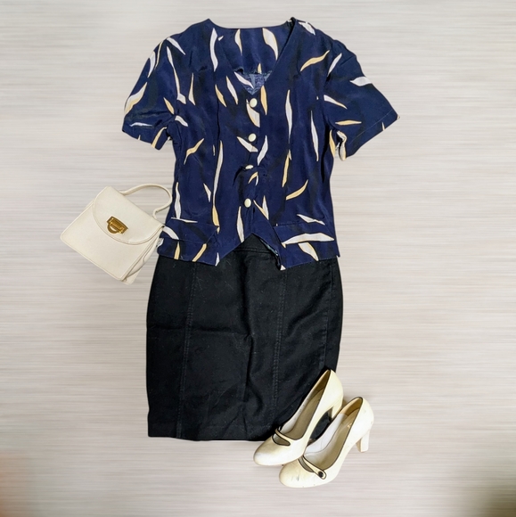 Vintage V neck 80's abstract button-down blouse, 6 - Picture 4 of 4